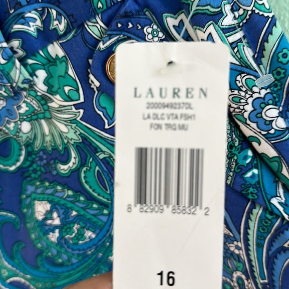Ralph Lauren shorts. Size 16,paisley print, two front, two flat back pockets - Picture 10 of 10